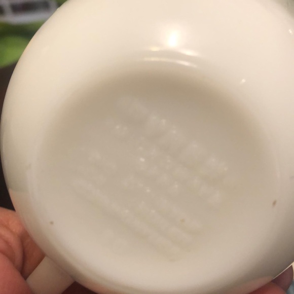 4 Vintage Pyrex butterfly gold pattern cups - Picture 5 of 5